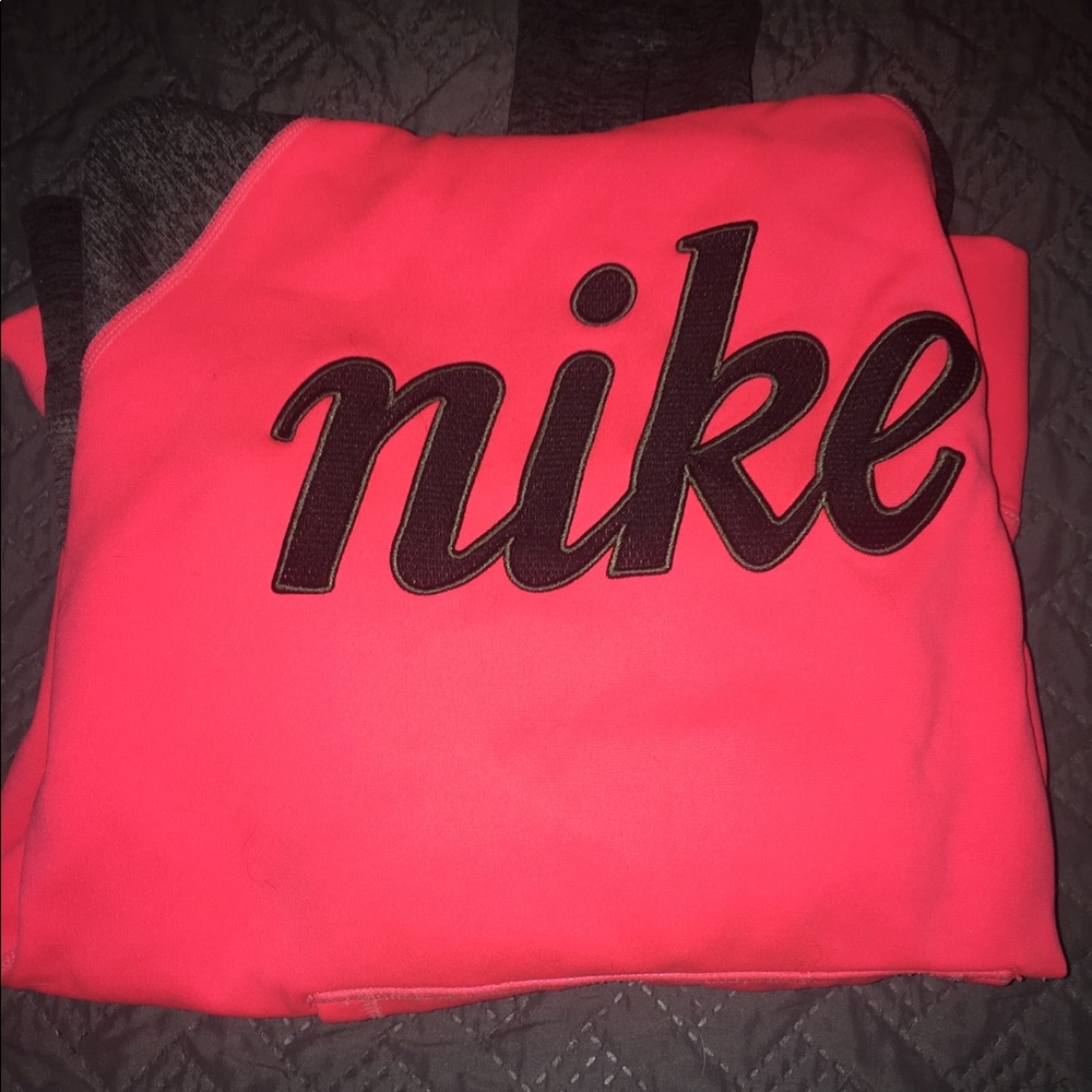 Nike therm-fit hoodie.
